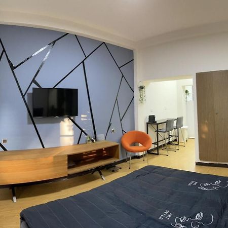 Bat Galim - Mirror Apartment By The Beach Haifa Exterior foto